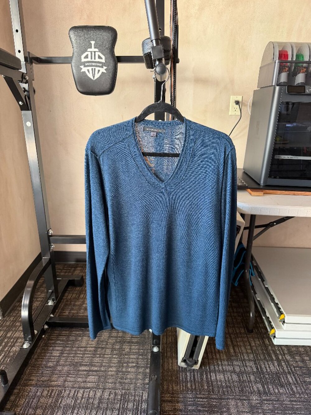 John Varvatos USA Men’s Wool Blend V-Neck Sweater Blue Size L